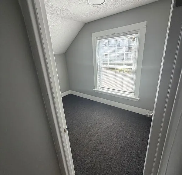 11 Hammond St — Photo 16