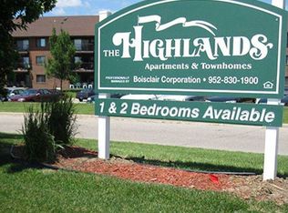 5200 98th St W, Bloomington, MN 55437