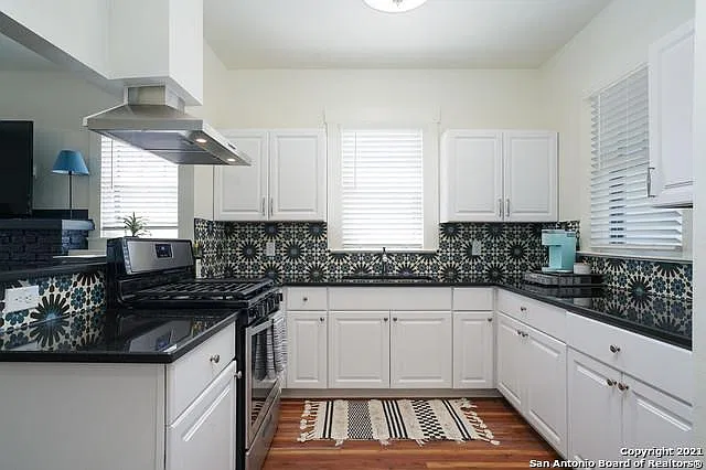 2 bed, 1060 sqft, $1,350 — Photo 2