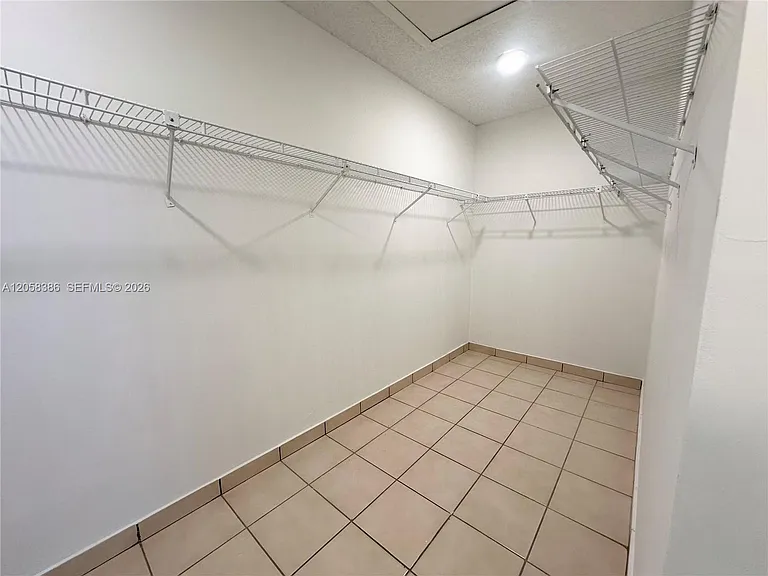 9540 SW 36th St #2 — Photo 15