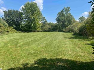 9363 S Whiteville Rd, Shepherd, MI 48883