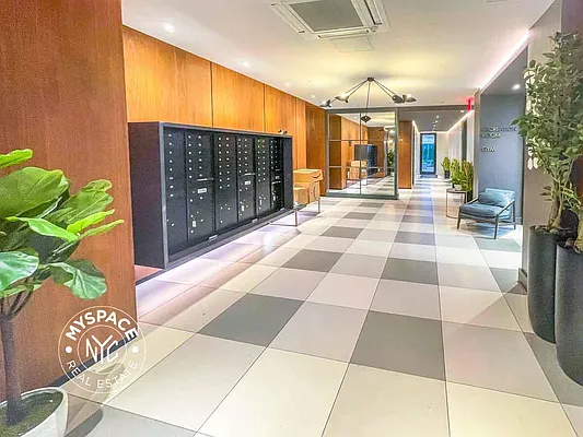 Rented by MySpaceNYC | media 21