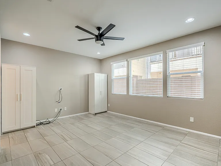 7050 W Carter Dr — Photo 36