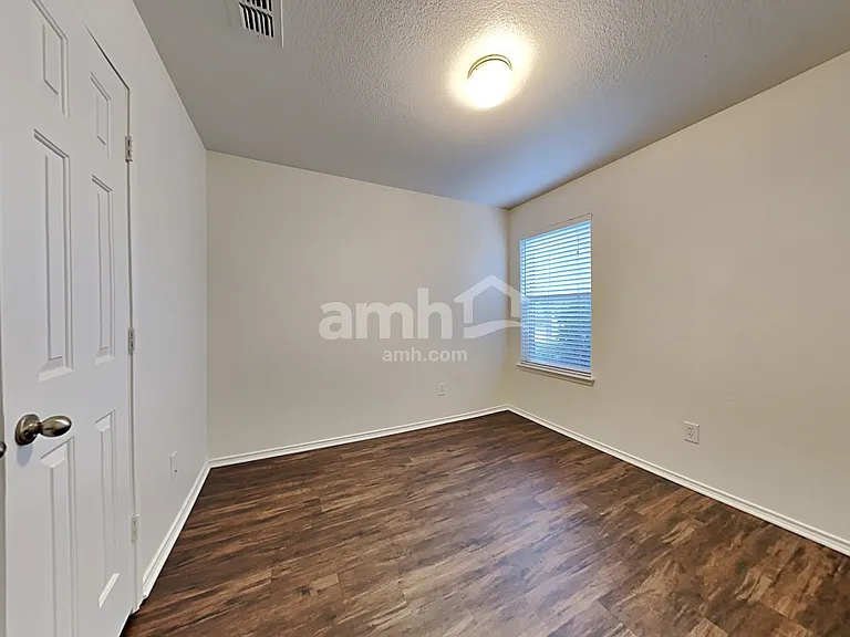 10032 Cougar Trl — Photo 15
