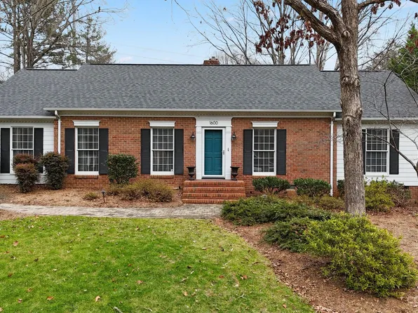 1600 Piccadilly Dr, Charlotte, NC 28211