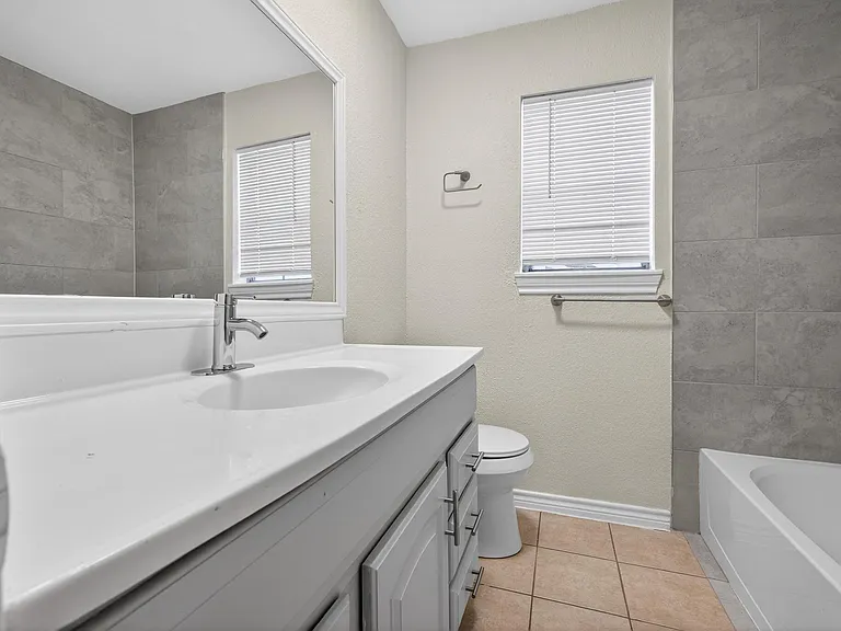 1221 Cedar Post Ln #1D — Photo 16