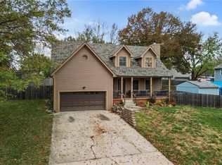 6812 N Chas Dr, Pleasant Valley, MO 64068