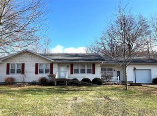 102 Leo St, Germantown, IL 62245