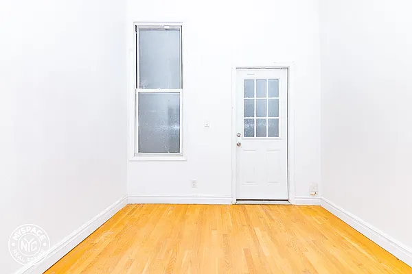Rented by MySpaceNYC | media 20