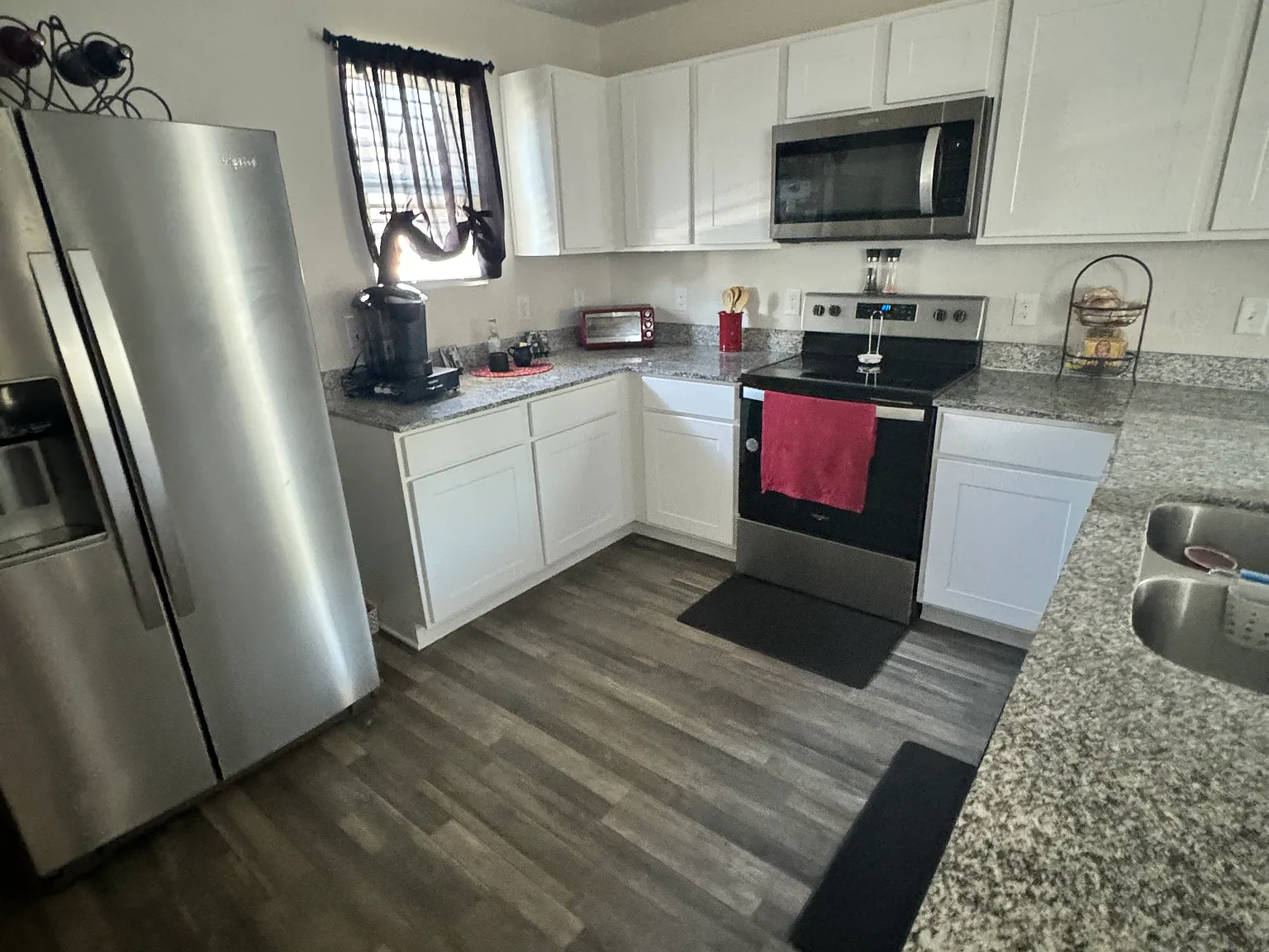 3 bed, 1512 sqft, $2,350 — Photo 4