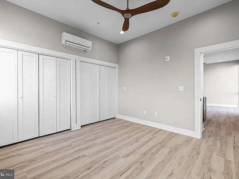 400 S Conkling St #5 — Photo 4