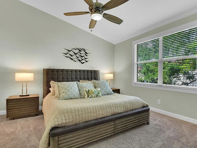 710 Lalique Cir #906 — Photo 13