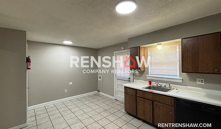 3247 Thirteen Colony Mall #3A — Photo 8