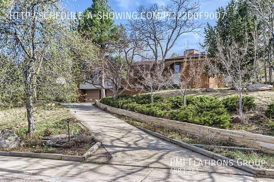 Landmark Mid Centruy Executive Rental — Photo 1