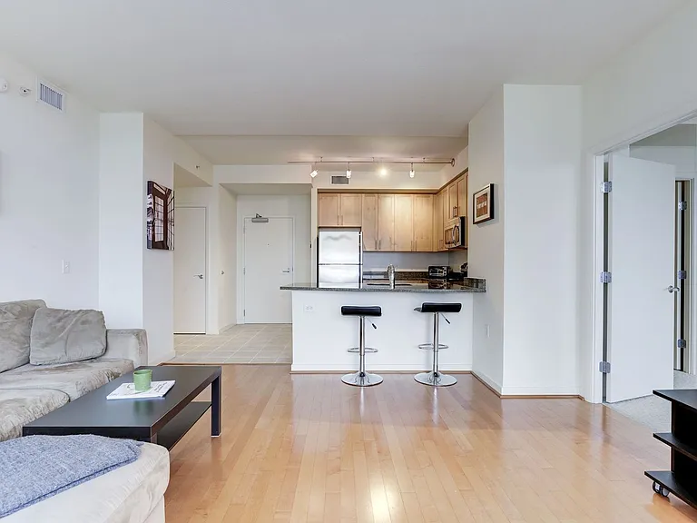 437 New York Ave NW #510 — Photo 11
