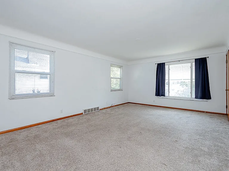 1248 Webb Rd #2 — Photo 6