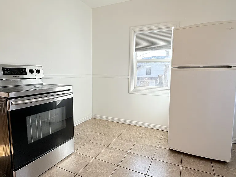106 Shepherd St E #106 — Photo 4