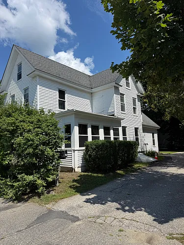 161 Front St #2 Photo 1