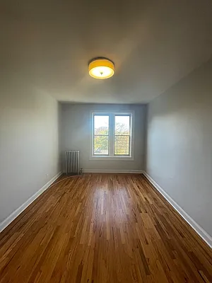 Rented by Chana Ofek, LREB | media 6