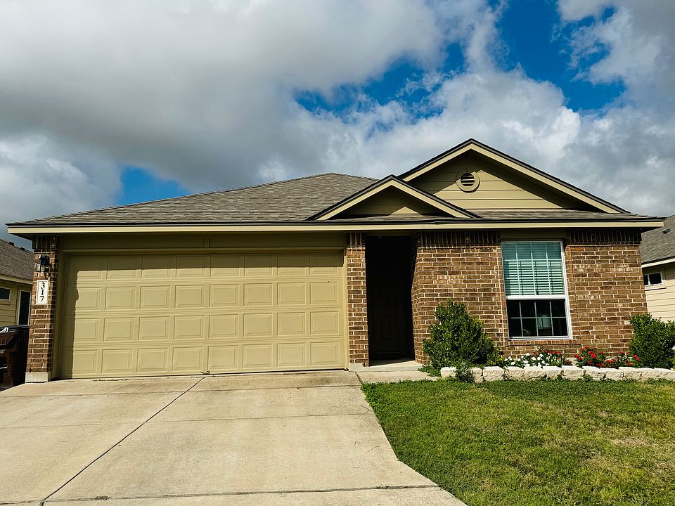 1st image of 317 Windridge Dr N