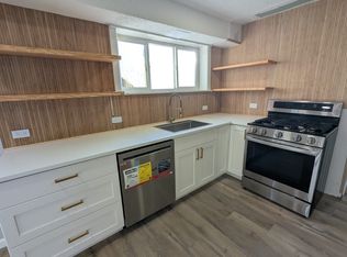 28600 W Grass Lake Rd #1B, Fox Lake, IL 60020