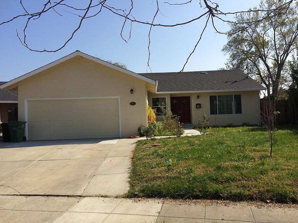 1st image of 631 Lanfair Ct