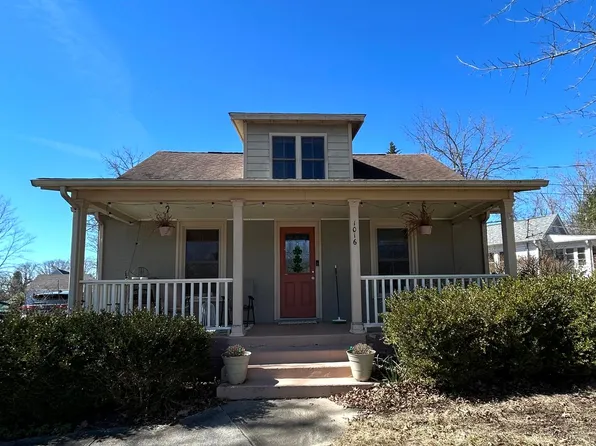 1016 Draper Rd SW, Blacksburg, VA 24060