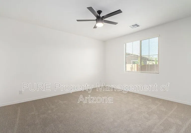 22937 E Roundup Way — Photo 16