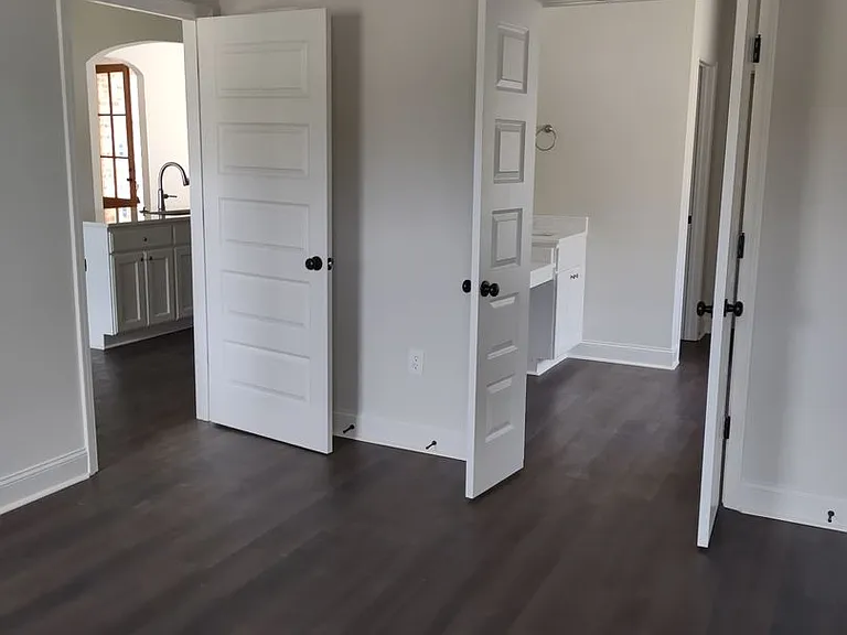464 Silver Hill Dr — Photo 16