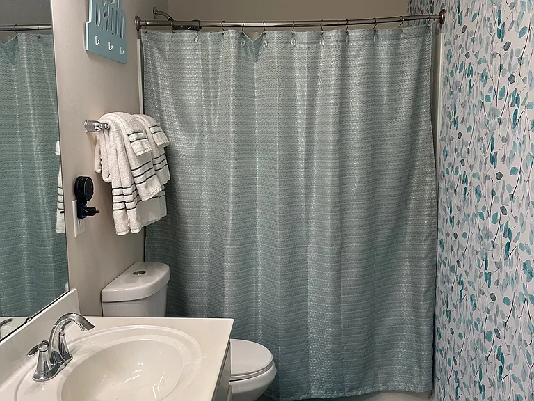 Sapphire Meadow Dr — Photo 3