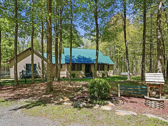 5th image of 139 Huckleberry Rd