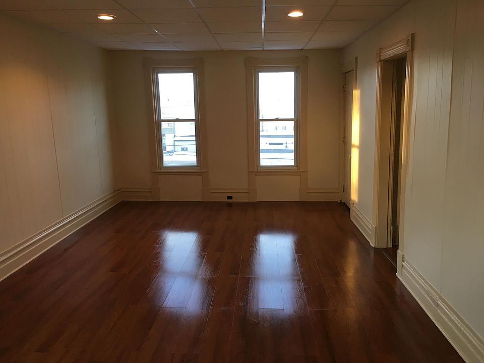 92 Ontario St APT 3, Cohoes, NY 12047 Zillow