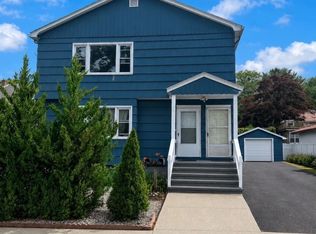 359-361 Pacific St, Bridgeport, CT 06604