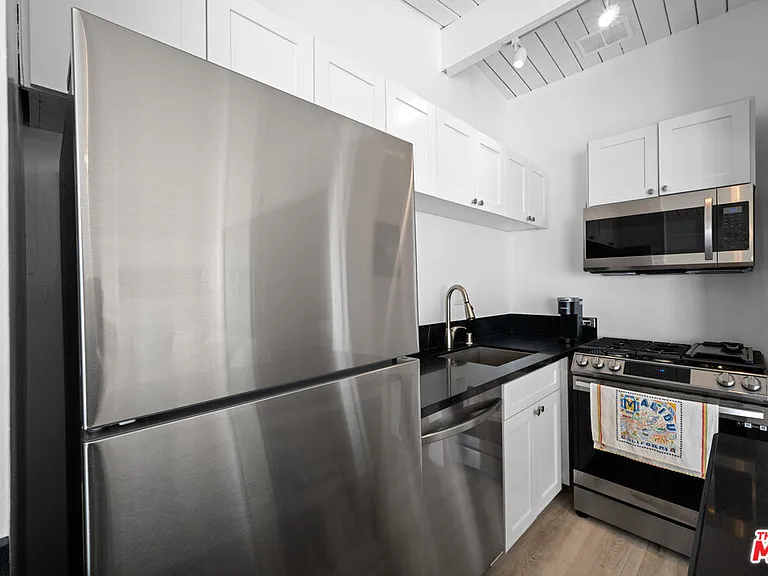 25154 Malibu Rd #4 — Photo 19