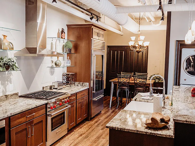 275 S Limestone St #115 — Photo 8