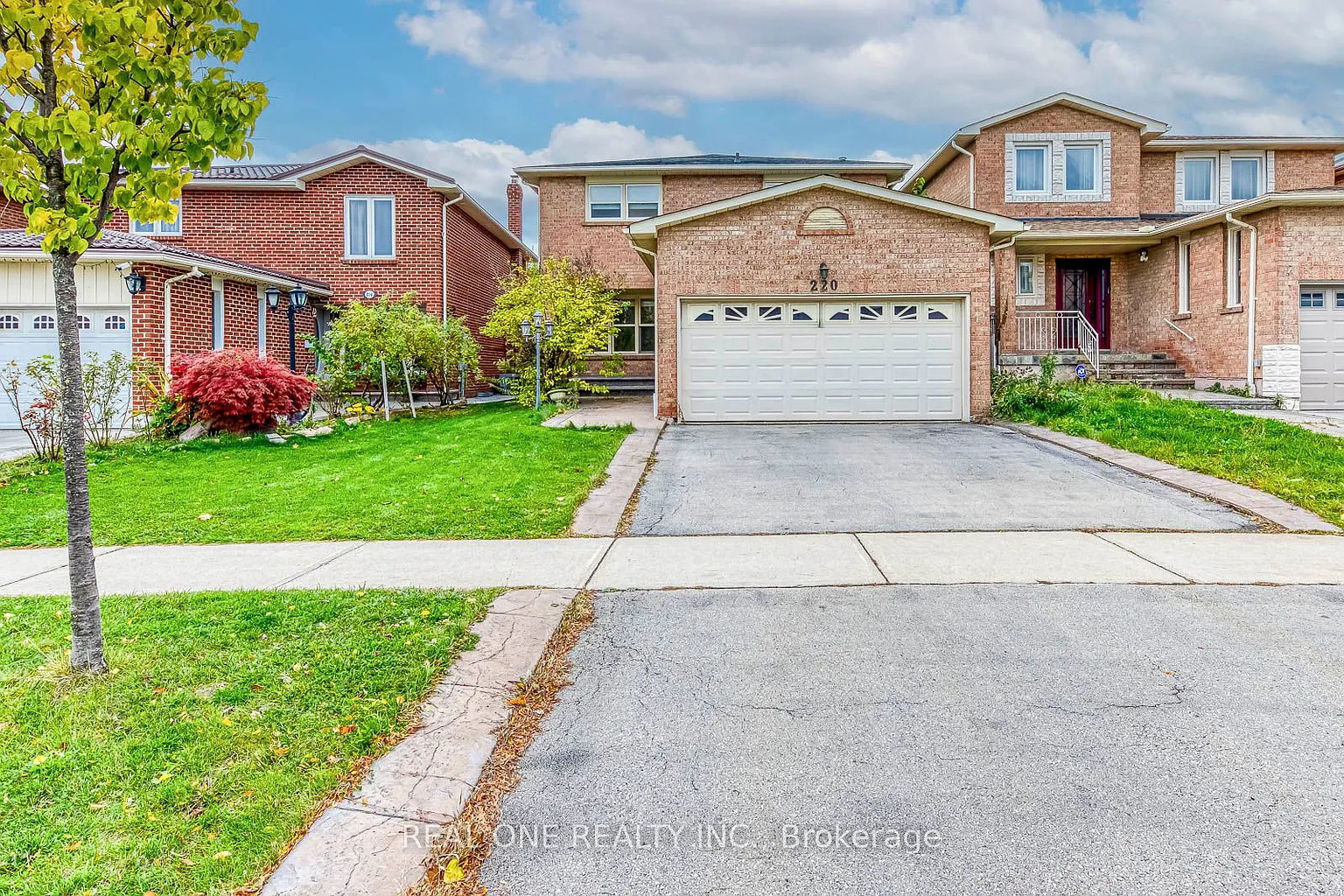 220 Kingsbridge Garden Cir photo 1