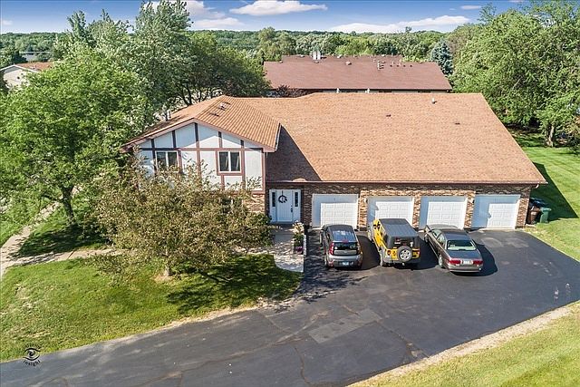 1st image of 212 Manor Dr Unit A