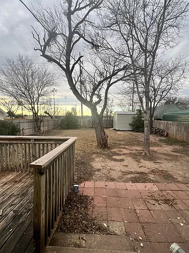 850 Ross Ave Photo 1