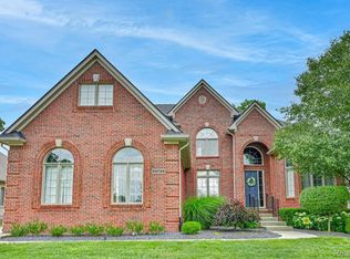55744 Lancewood Dr, Shelby Township, MI 48316