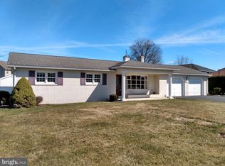 228 Mill Rd, Chambersburg, PA 17201