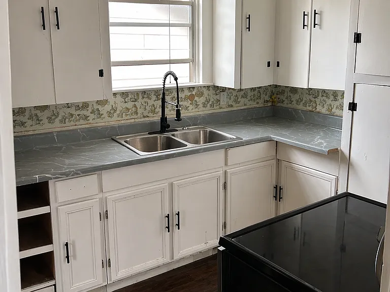 518 Topeka Blvd #A — Photo 4