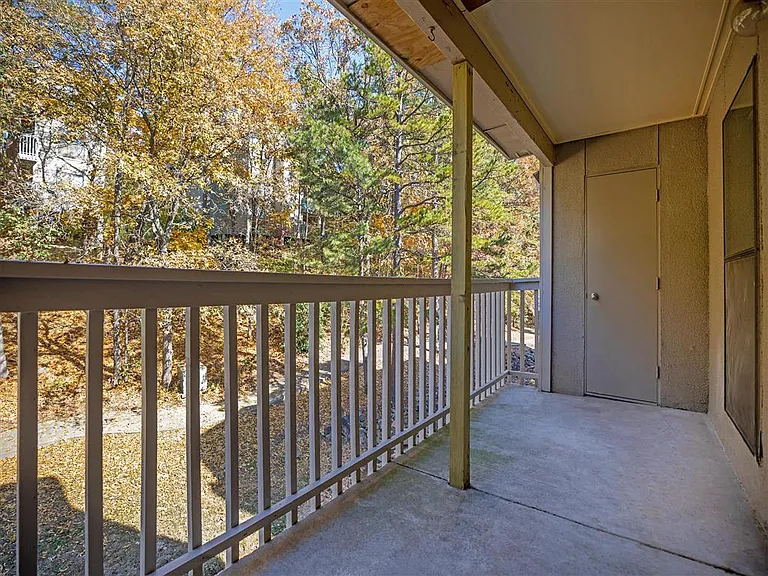 Turtle Creek - Lennox — Photo 26