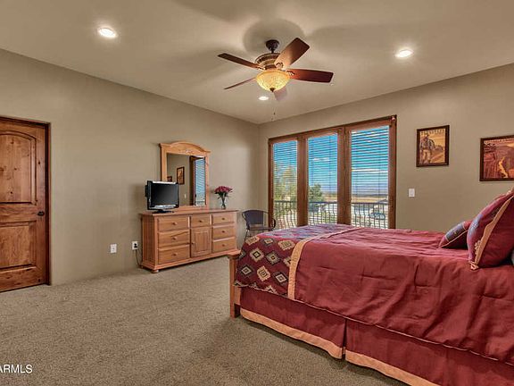 4th image of 11064 N Valley Dr