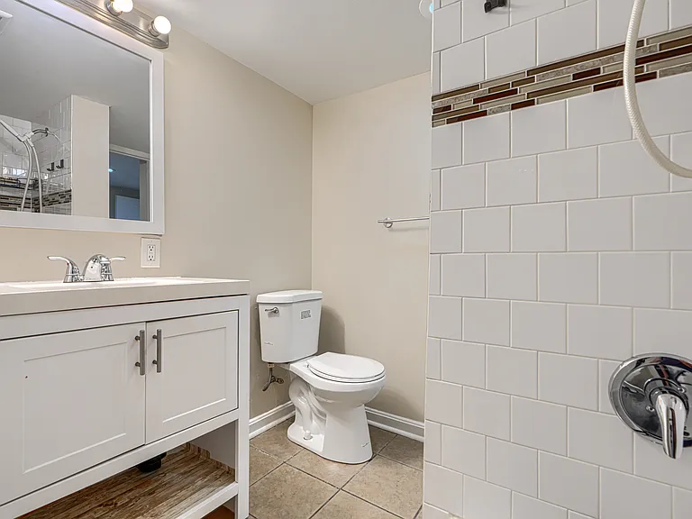 4041 Wilkens Ave #C — Photo 21