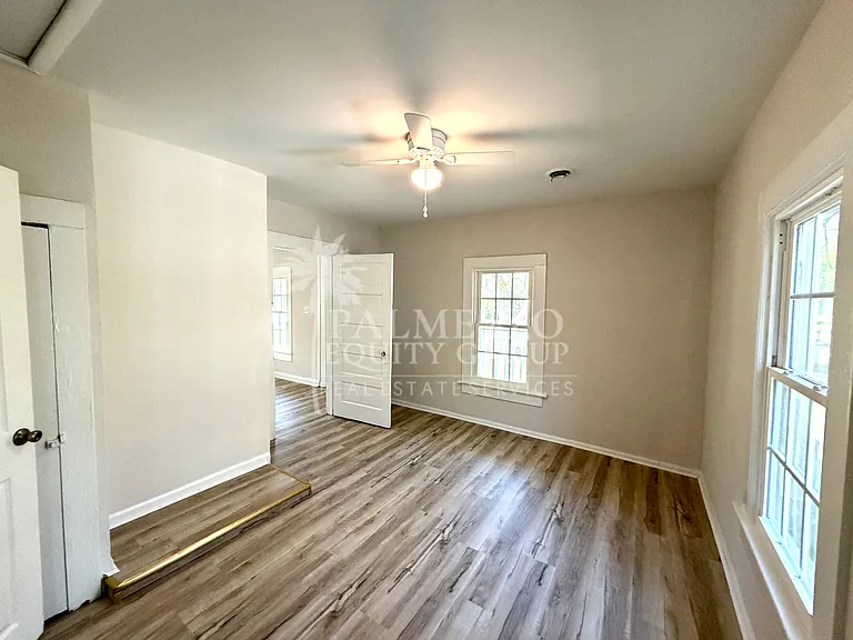 3414 Summit Ave — Photo 5