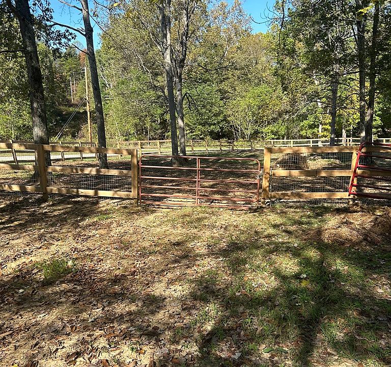 2nd image of 21 Hughes Rd