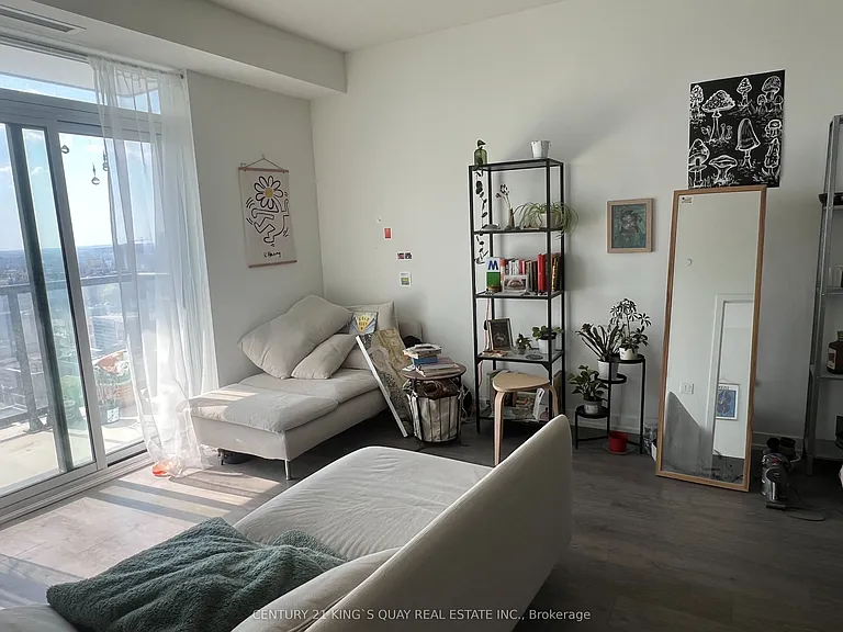 55 Duke St W #1703 — Photo 5