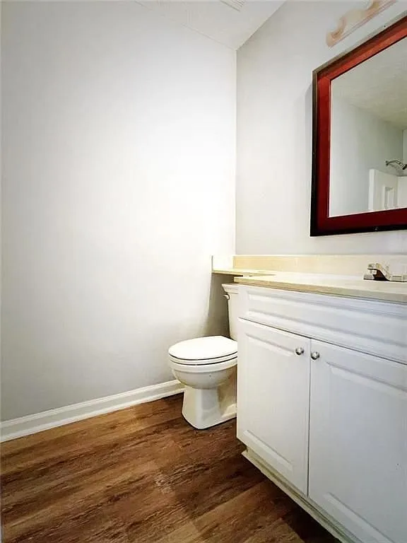 2 bed, 2.0 bath, 1220 sqft, $1,350 — Photo 2