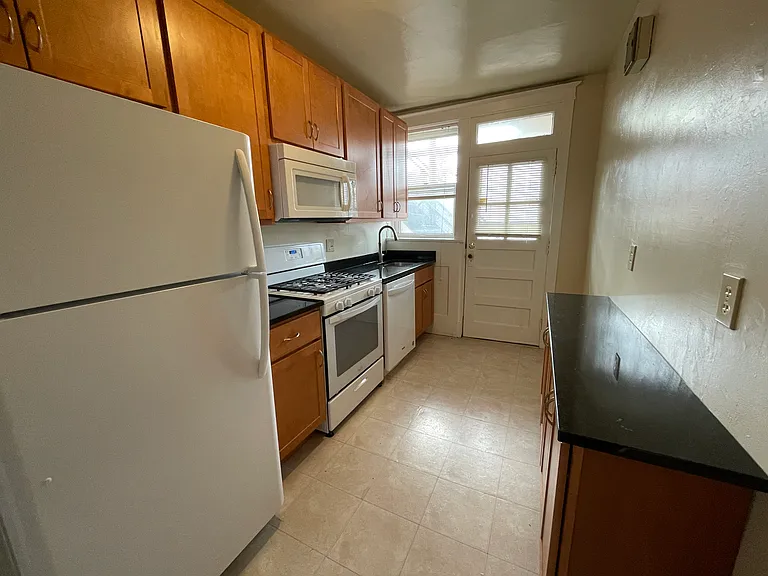 755 Heman Ave — Photo 3