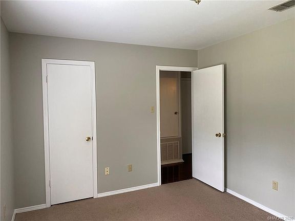 4th image of 4813 Longstreet Pl